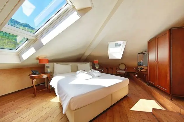 Junior Çatı Katı (Loft)