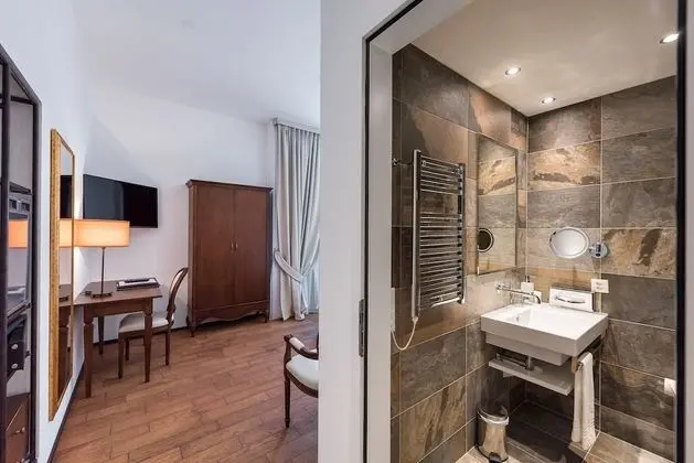 Tek Büyük Yataklı Oda (Cosy Queen)