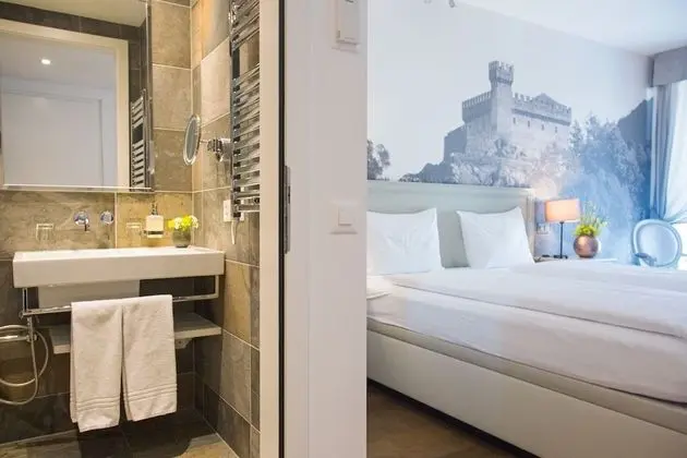 Tek Büyük Yataklı Oda (Style)