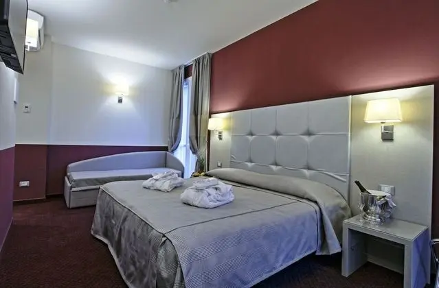 Deluxe Büyük Yataklı Tek Kişilik Oda