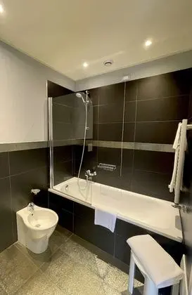 Deluxe Büyük Yataklı Tek Kişilik Oda