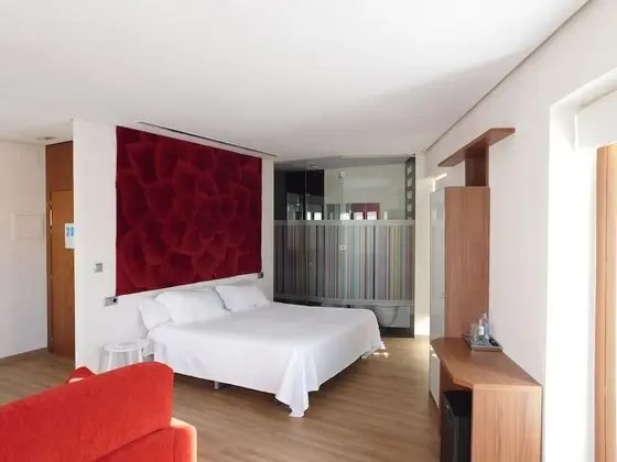 Junior Tek Büyük Yataklı Oda