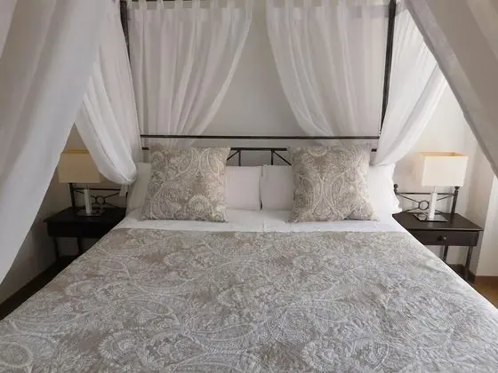 Junior Tek Büyük Yataklı Oda