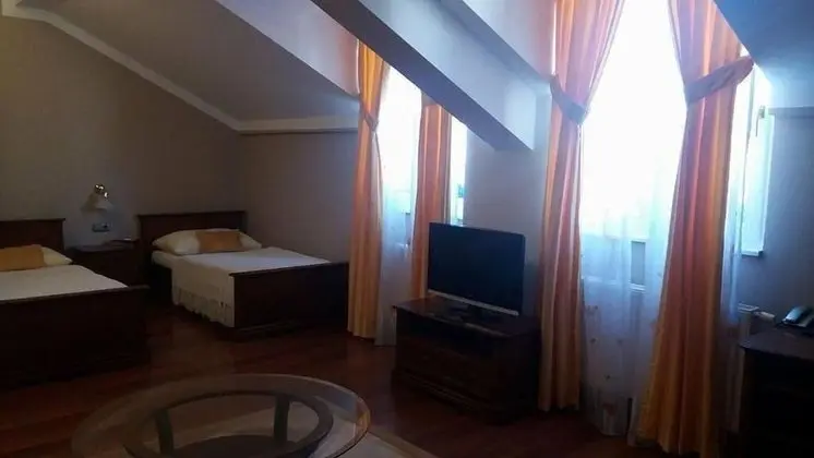 Economy Tek Büyük Yataklı Oda