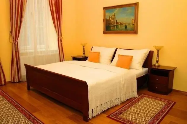 Standard Tek Büyük Yataklı Oda