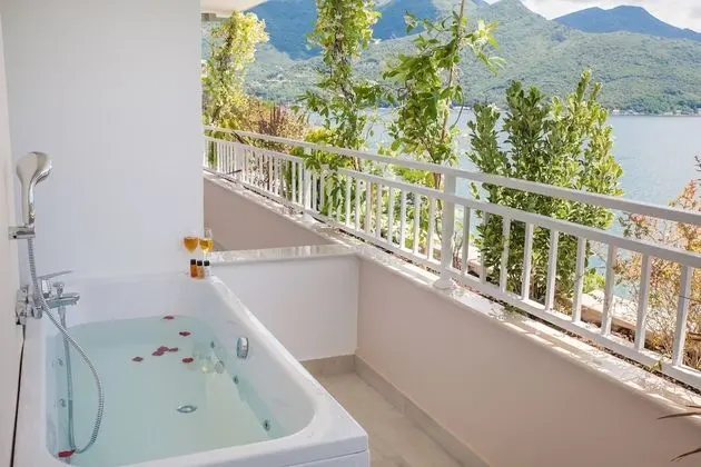 King Double Room, Balcony, Sea View