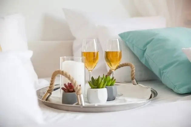 Tek Büyük Yataklı Oda, Balkon, Bahçe Manzaralı