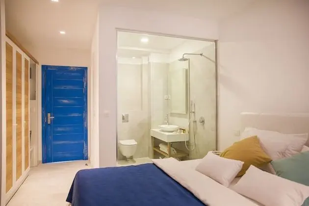 Tek Büyük Yataklı Oda, Balkon, Bahçe Manzaralı