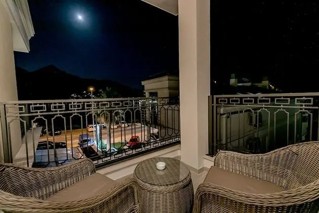 Süit, 1 Yatak Odası, Kısmi Deniz Manzaralı