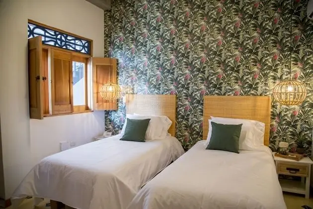 Tek Büyük veya İki Ayrı Yataklı Oda