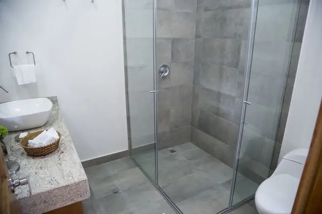 Üç Kişilik Oda