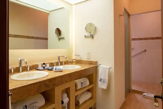 Luxury Oda