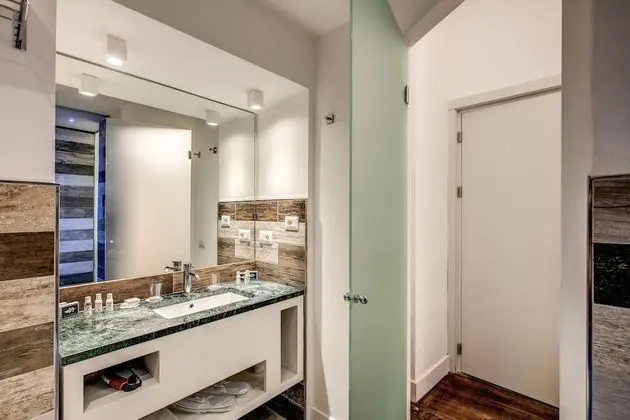 Junior Süit, 1 Çift Kişilik Yatak ve Çekyat