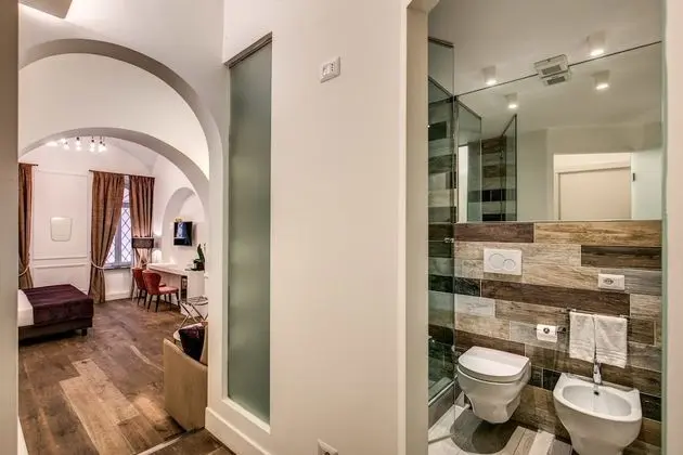 Junior Süit, 1 Çift Kişilik Yatak ve Çekyat