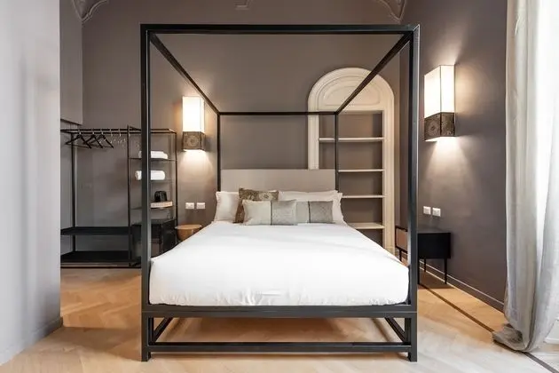 Deluxe Tek Büyük Yataklı Oda