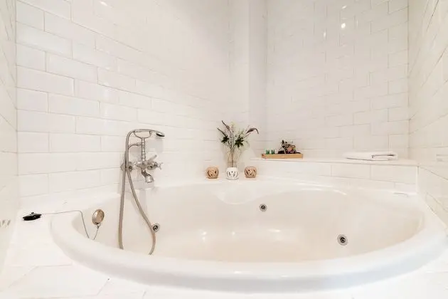 Romantic Süit, Sıcak Su Havuzu, Bahçe Manzaralı