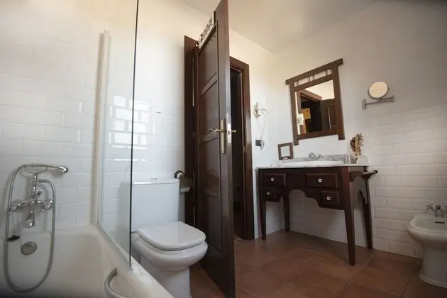 Standard Tek Büyük veya İki Ayrı Yataklı Oda, Özel Banyo