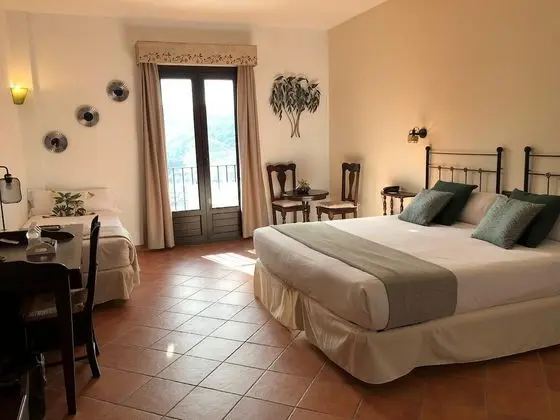 Superior Üç Kişilik Oda, Özel Banyo