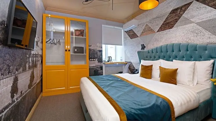 Comfort Tek Büyük veya İki Ayrı Yataklı Oda