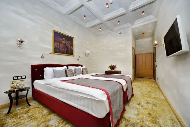 Comfort Tek Büyük veya İki Ayrı Yataklı Oda