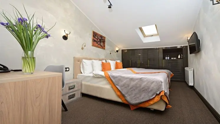 Comfort Tek Büyük veya İki Ayrı Yataklı Oda
