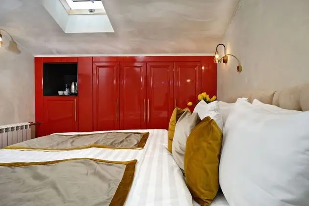 Comfort Tek Büyük veya İki Ayrı Yataklı Oda