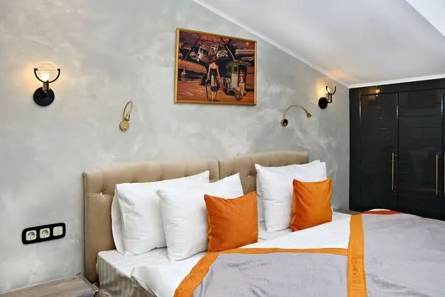 Comfort Tek Büyük veya İki Ayrı Yataklı Oda