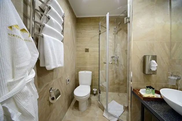 Comfort Tek Büyük veya İki Ayrı Yataklı Oda