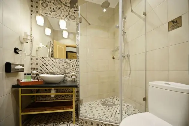 Comfort Tek Büyük veya İki Ayrı Yataklı Oda