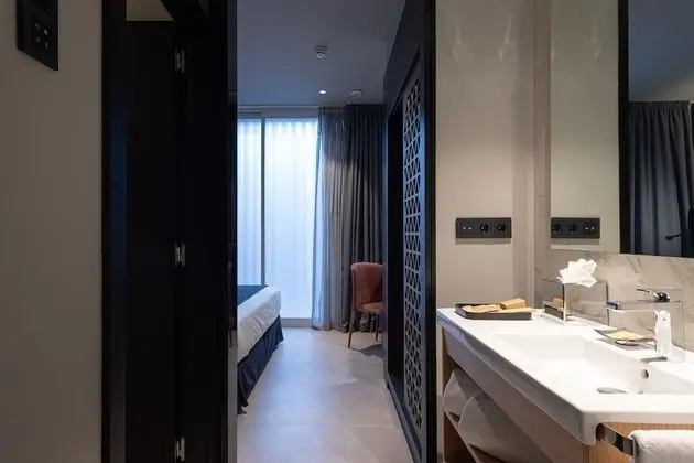 Classic Tek Büyük Yataklı Oda (2 adults)