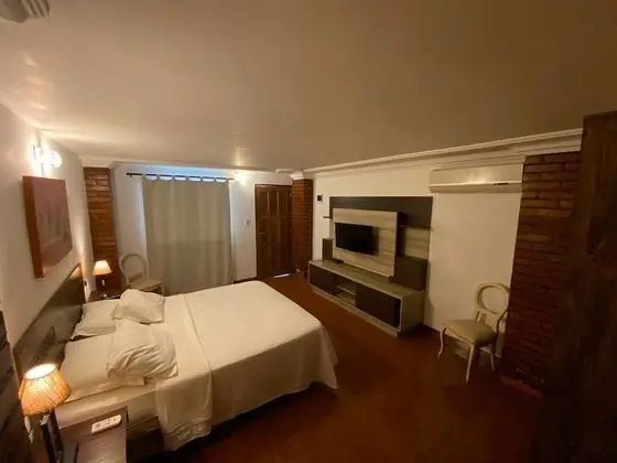 Standard Tek Büyük Yataklı Oda