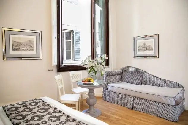 Classic Üç Kişilik Oda