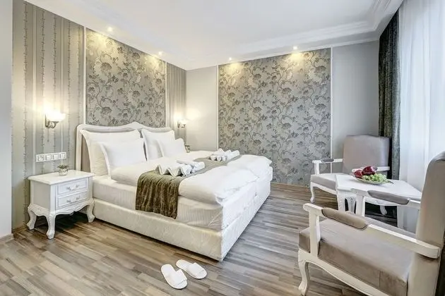 Deluxe Tek Büyük Yataklı Oda