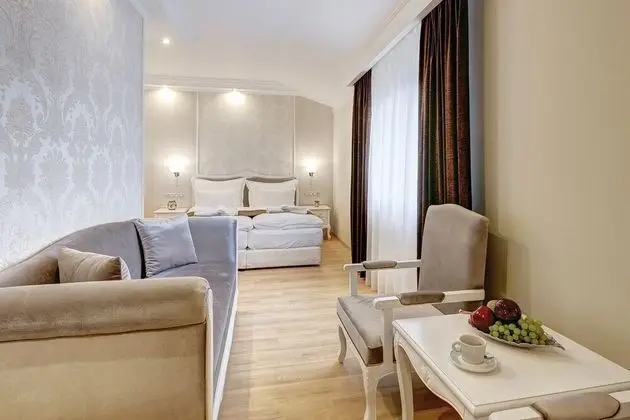 Deluxe Tek Büyük Yataklı Oda