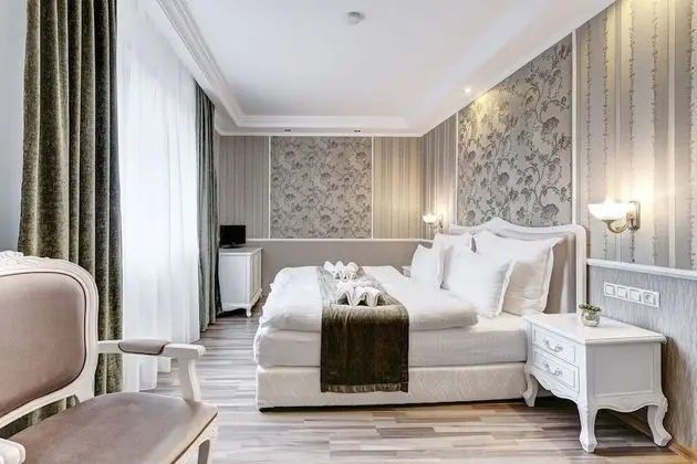 Superior Tek Büyük Yataklı Oda