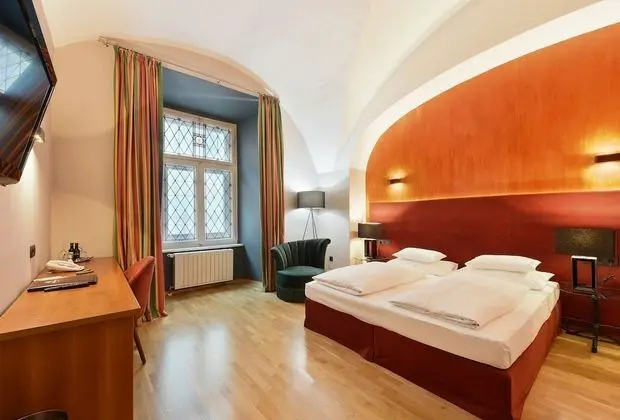 Comfort Tek Büyük Yataklı Oda