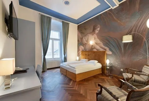 Comfort Tek Büyük Yataklı Oda