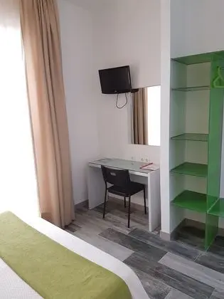 Tek Büyük Yataklı Oda