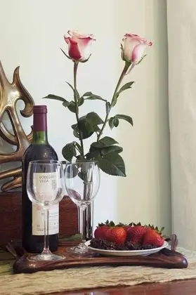 Traditional Tek Büyük Yataklı Oda