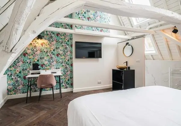 Comfort Tek Büyük Yataklı Oda