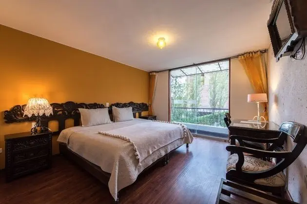 Tek Büyük Yataklı Oda, Balkon