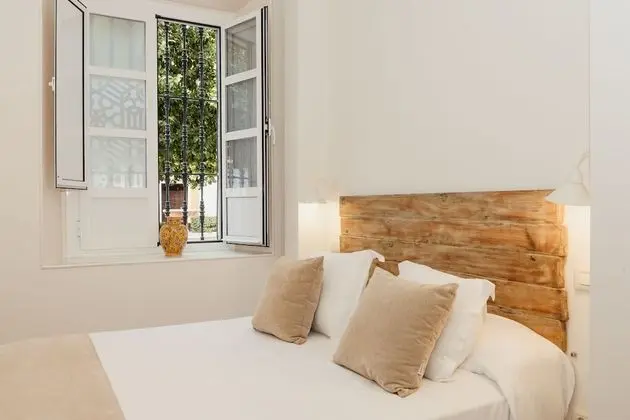 Tek Büyük Yataklı Oda, Zemin Kat