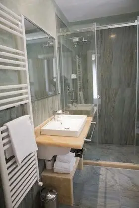 Deluxe Tek Büyük Yataklı Oda, Teras