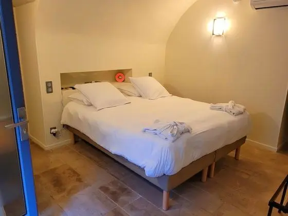 Comfort Tek Büyük veya İki Ayrı Yataklı Oda, 1 Büyük (Queen) Boy Yatak, Engellilere Uygun, Zemin Kat