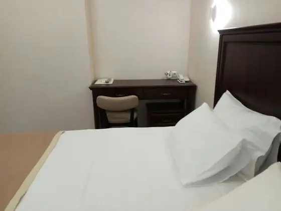Design Tek Büyük Yataklı Oda