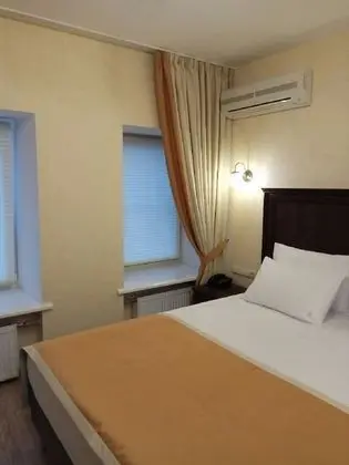 Exclusive Tek Büyük Yataklı Oda