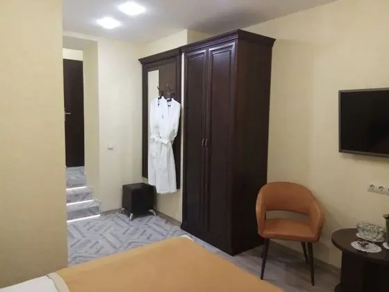 Exclusive Tek Büyük Yataklı Oda