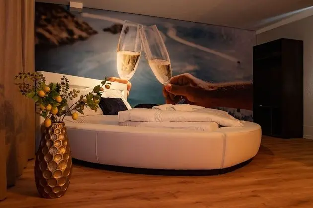 Luxury Tek Büyük Yataklı Oda