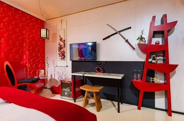 Design Tek Büyük Yataklı Oda, 1 En Büyük (King) Boy Yatak