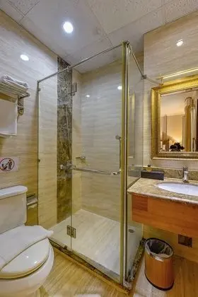 Deluxe Tek Büyük veya İki Ayrı Yataklı Oda